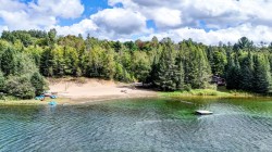 Accès au plan d'eau