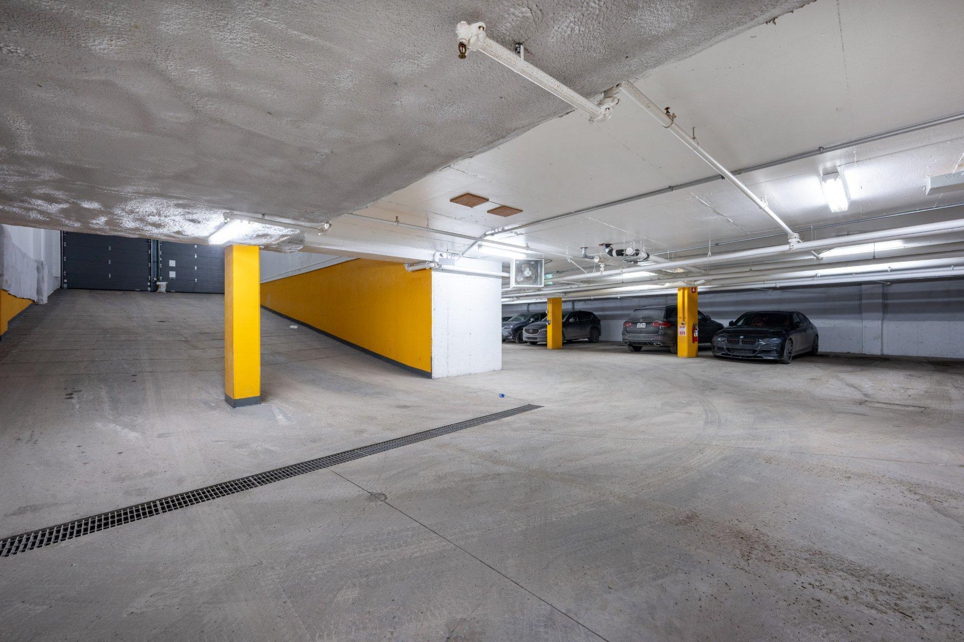 









901


Av. Beaumont

, 210,
Montréal (Villeray/Saint-Michel/Parc-Extension),




QC
H3N1W2

