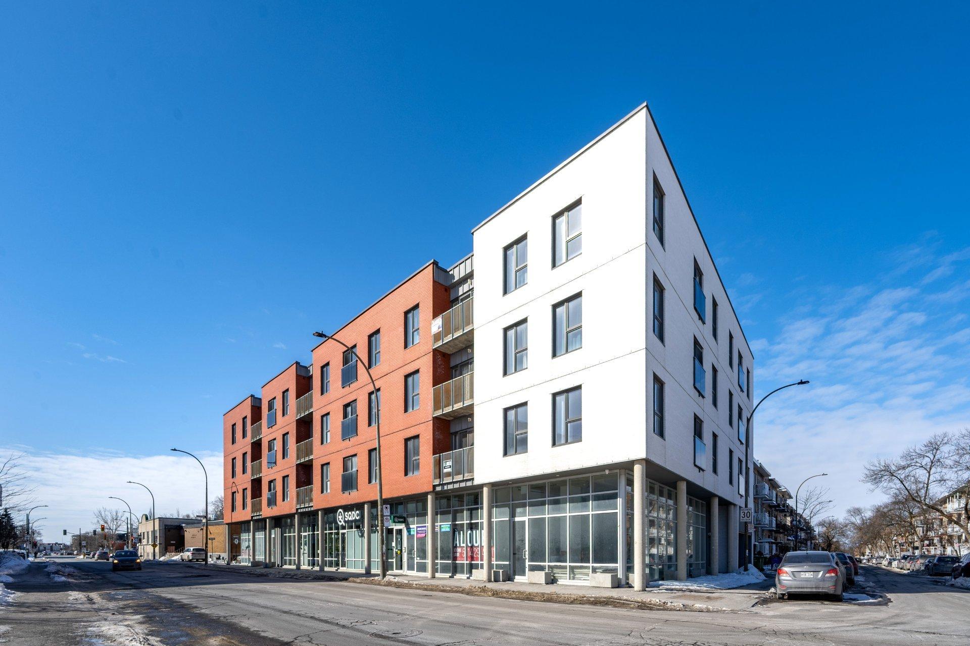 









901


Av. Beaumont

, 210,
Montréal (Villeray/Saint-Michel/Parc-Extension),




QC
H3N1W2

