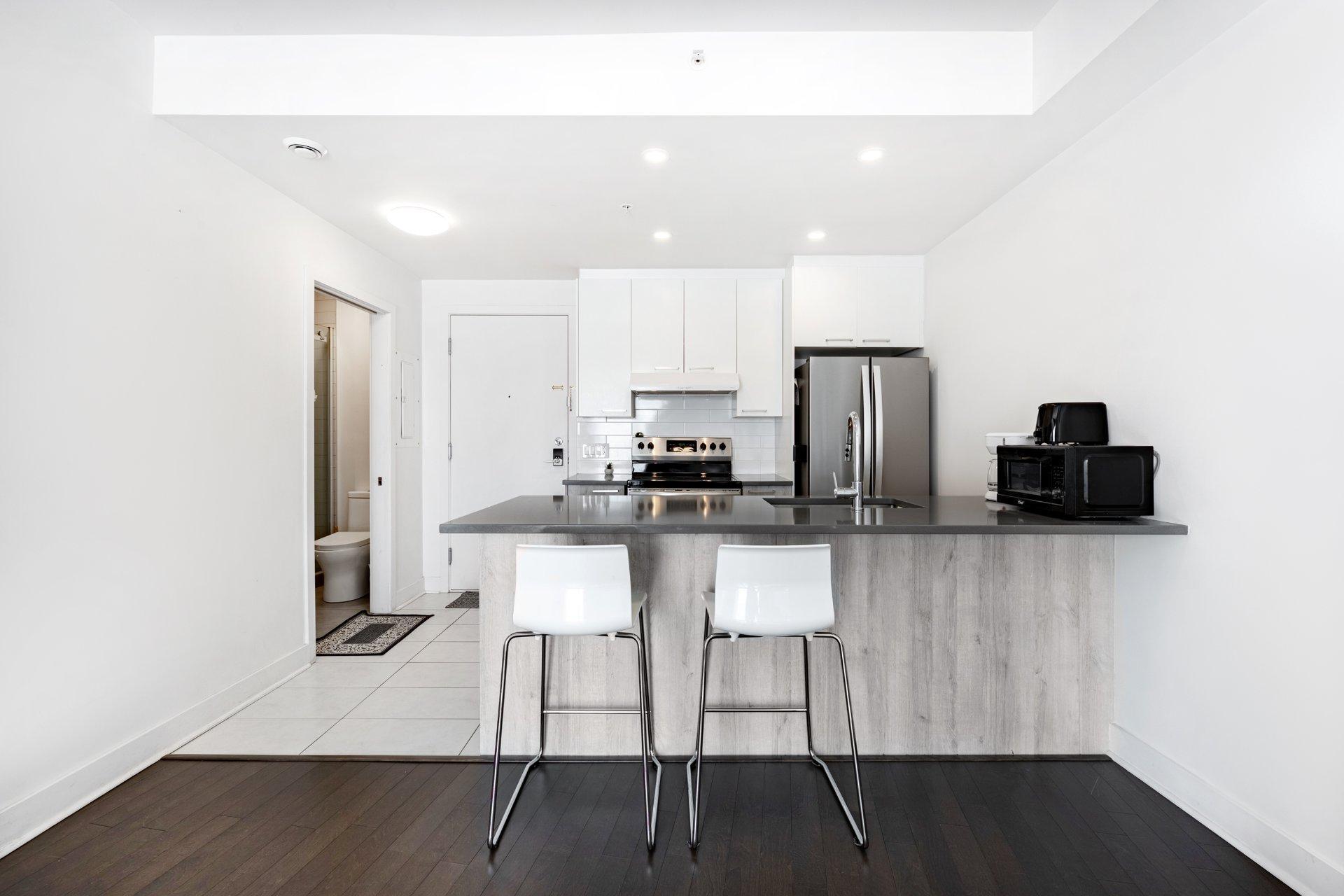 









901


Av. Beaumont

, 210,
Montréal (Villeray/Saint-Michel/Parc-Extension),




QC
H3N1W2

