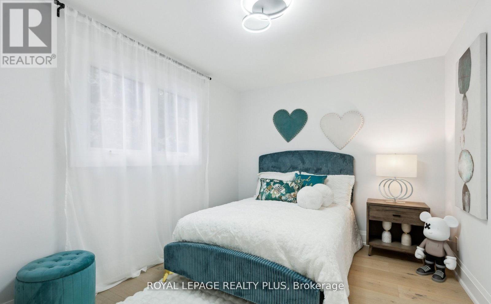 












4344 DALLAS COURT

,
Mississauga,




Ontario
L4W4G7

