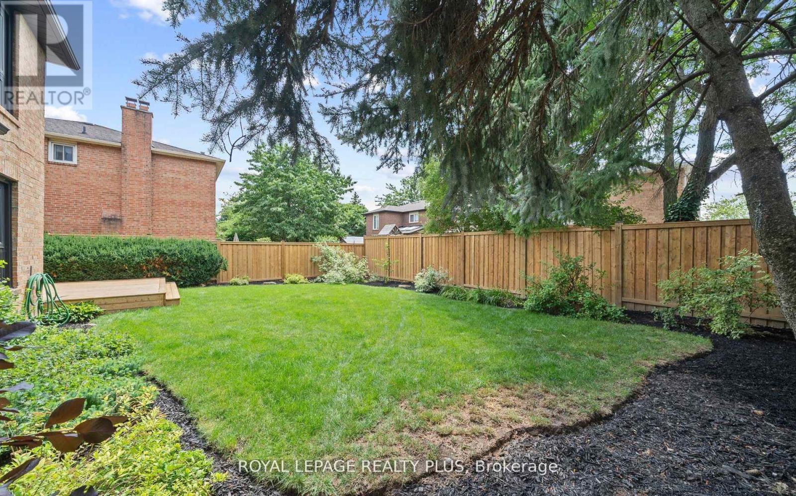 












4344 DALLAS COURT

,
Mississauga,




Ontario
L4W4G7


