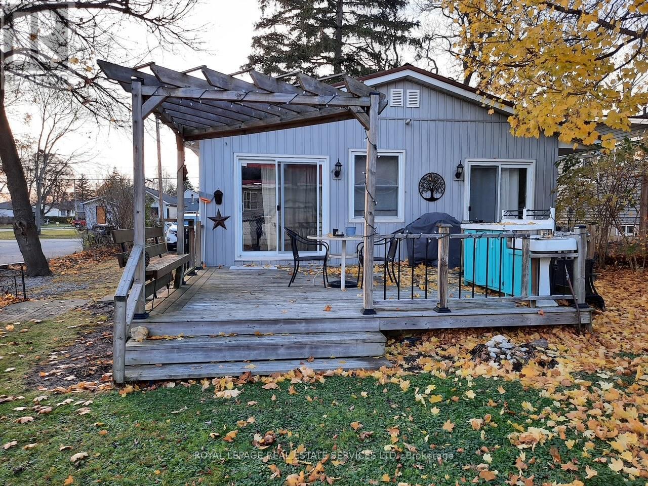 












256 RIDGE ROAD S

,
Fort Erie,




Ontario
L0S1B0

