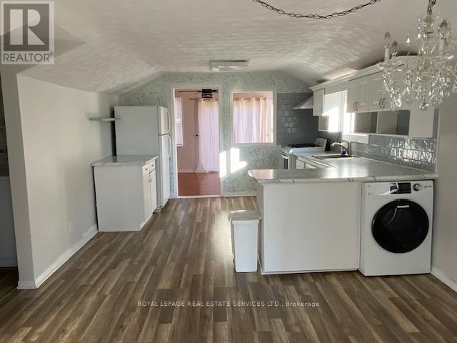 












256 RIDGE ROAD S

,
Fort Erie,




Ontario
L0S1B0

