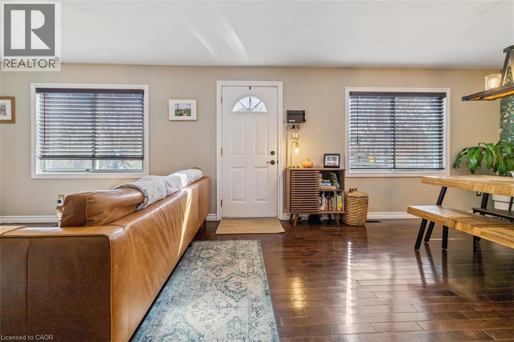 












41 BALDWIN Street

,
Dundas,




Ontario
L9H1A7

