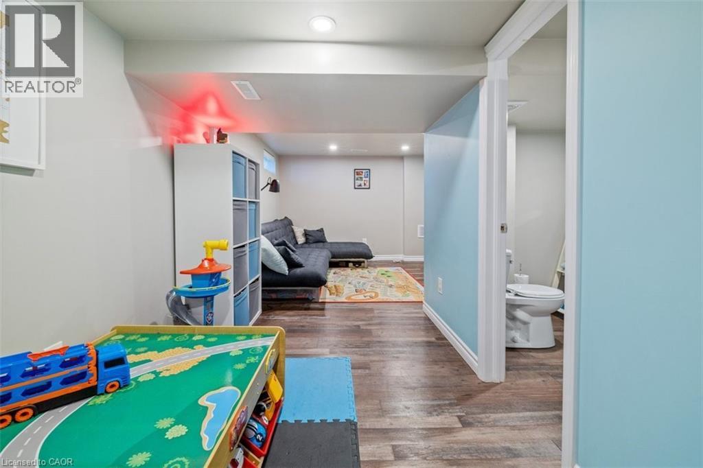 












41 BALDWIN Street

,
Dundas,




Ontario
L9H1A7

