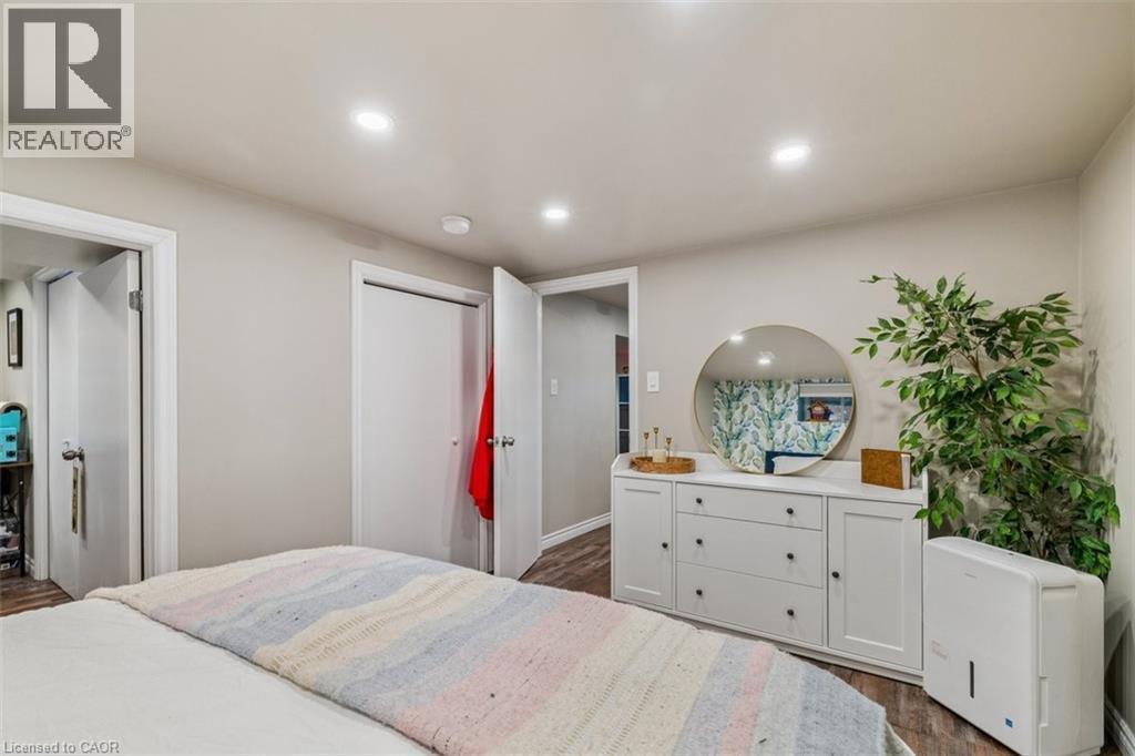 












41 BALDWIN Street

,
Dundas,




Ontario
L9H1A7

