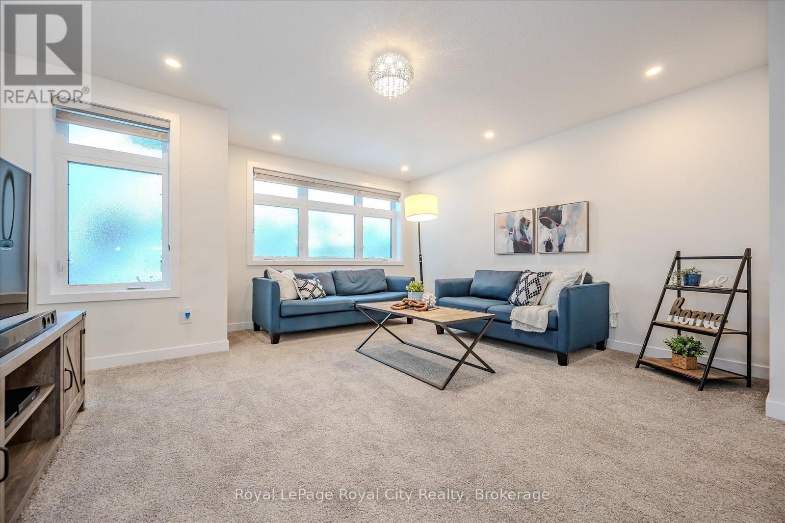 












49 RYDER AVENUE

,
Guelph (Kortright West),




Ontario
N1G0H1

