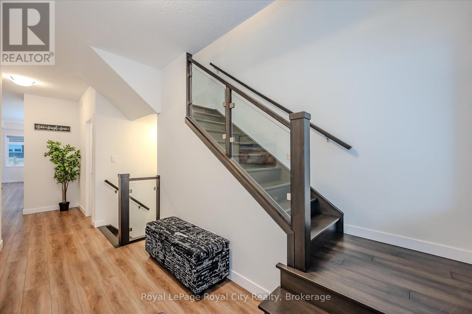 












49 RYDER AVENUE

,
Guelph (Kortright West),




Ontario
N1G0H1

