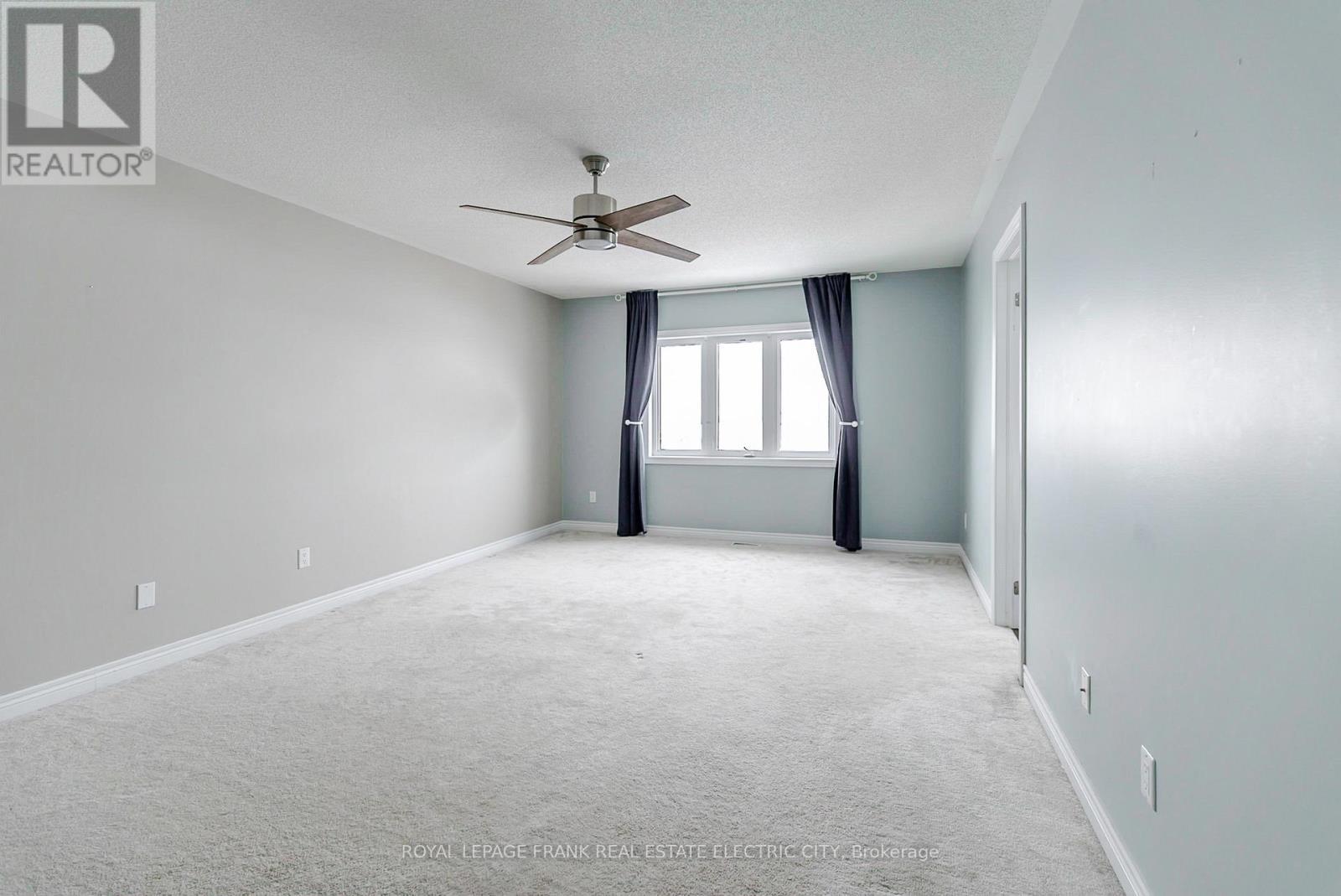 












417 FLORENCE DRIVE

,
Peterborough (Monaghan Ward 2),




Ontario
K9J0H7

