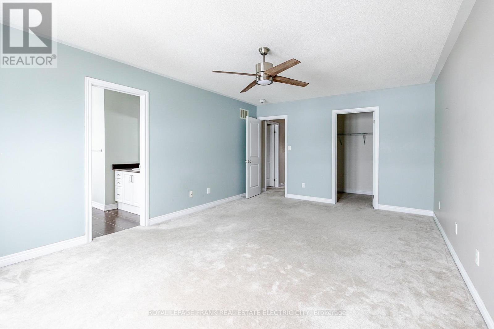 












417 FLORENCE DRIVE

,
Peterborough (Monaghan Ward 2),




Ontario
K9J0H7

