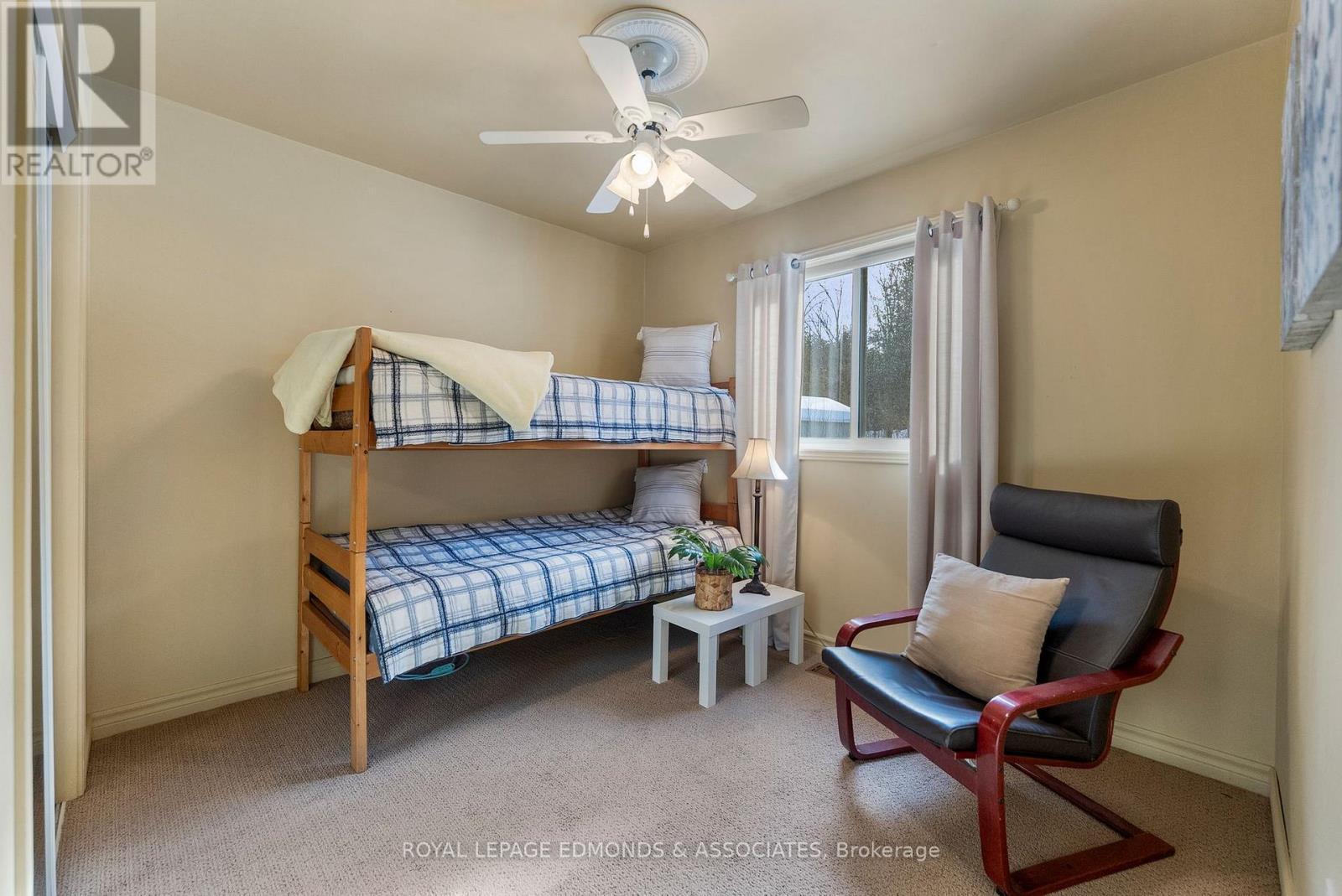 












47A TRILLIUM LANE

,
North Algona Wilberforce,




Ontario
K0J1T0

