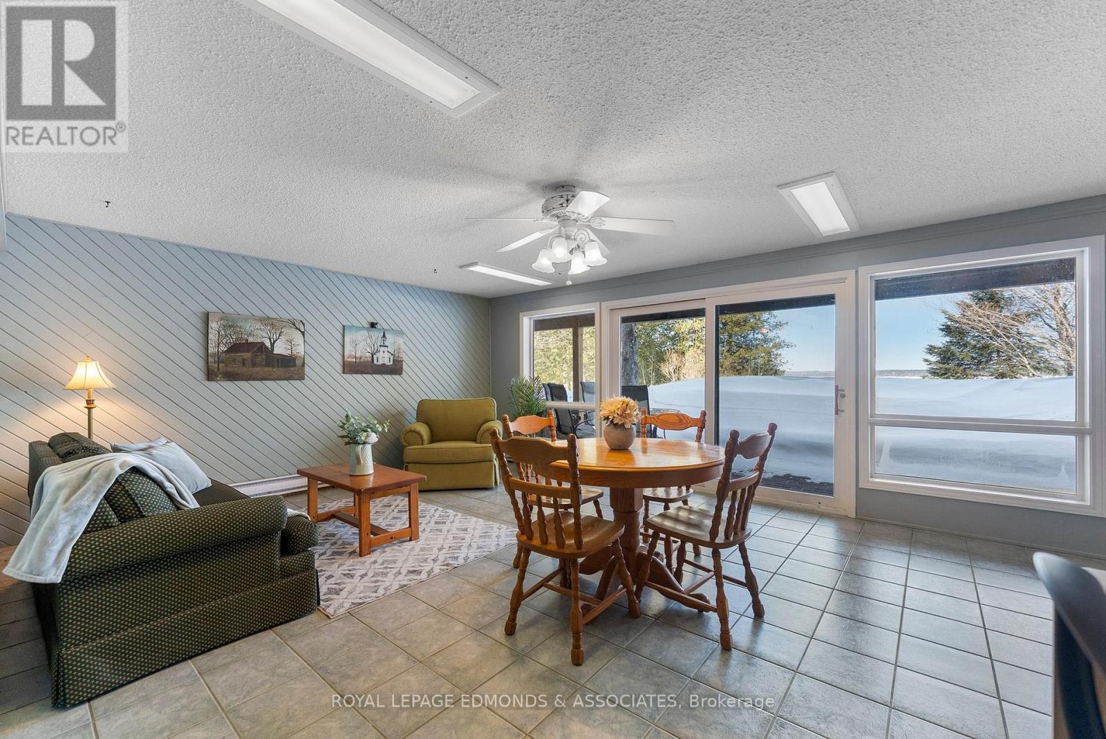 












47A TRILLIUM LANE

,
North Algona Wilberforce,




Ontario
K0J1T0

