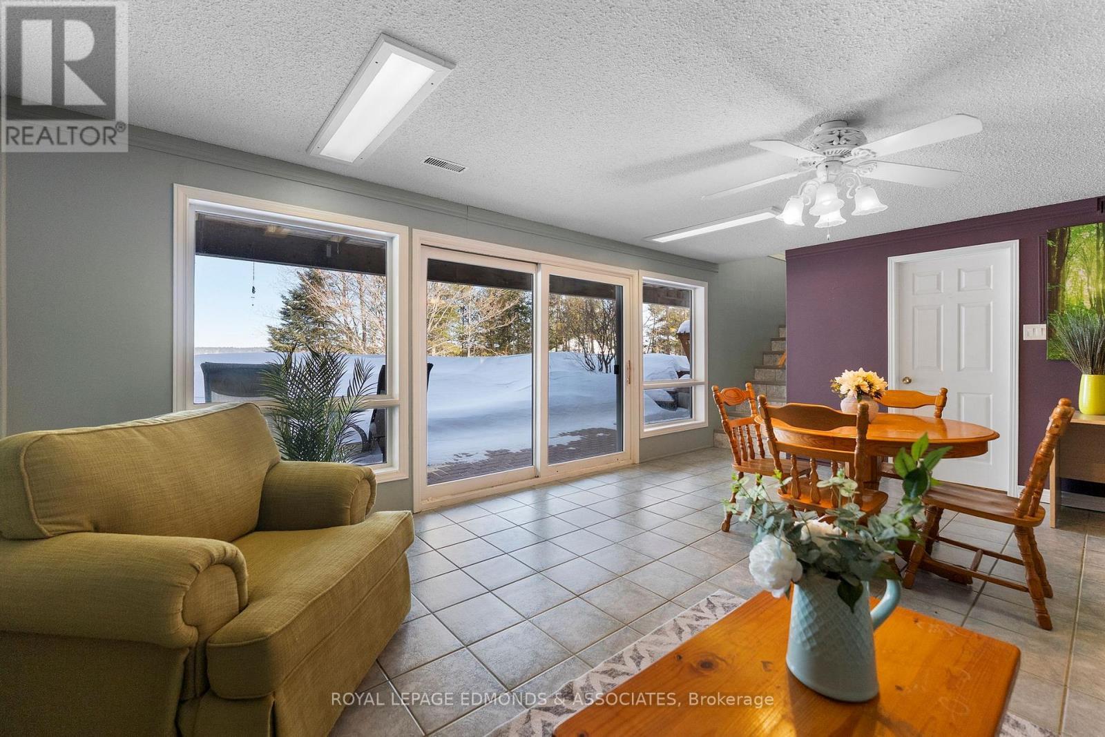 












47A TRILLIUM LANE

,
North Algona Wilberforce,




Ontario
K0J1T0

