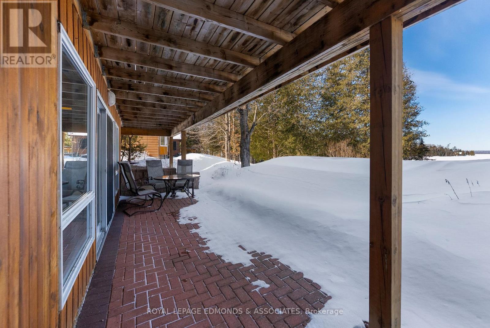 












47A TRILLIUM LANE

,
North Algona Wilberforce,




Ontario
K0J1T0

