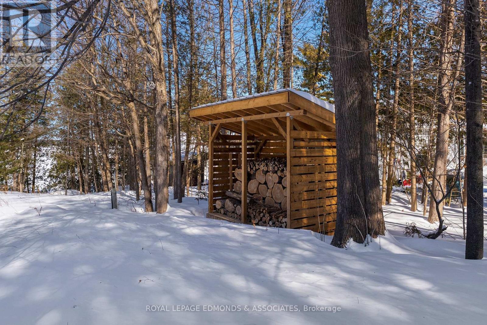 












47A TRILLIUM LANE

,
North Algona Wilberforce,




Ontario
K0J1T0

