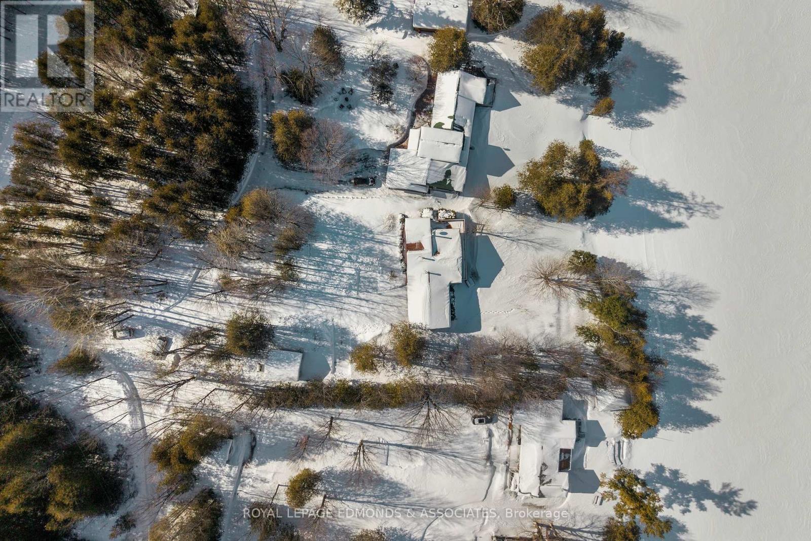 












47A TRILLIUM LANE

,
North Algona Wilberforce,




Ontario
K0J1T0

