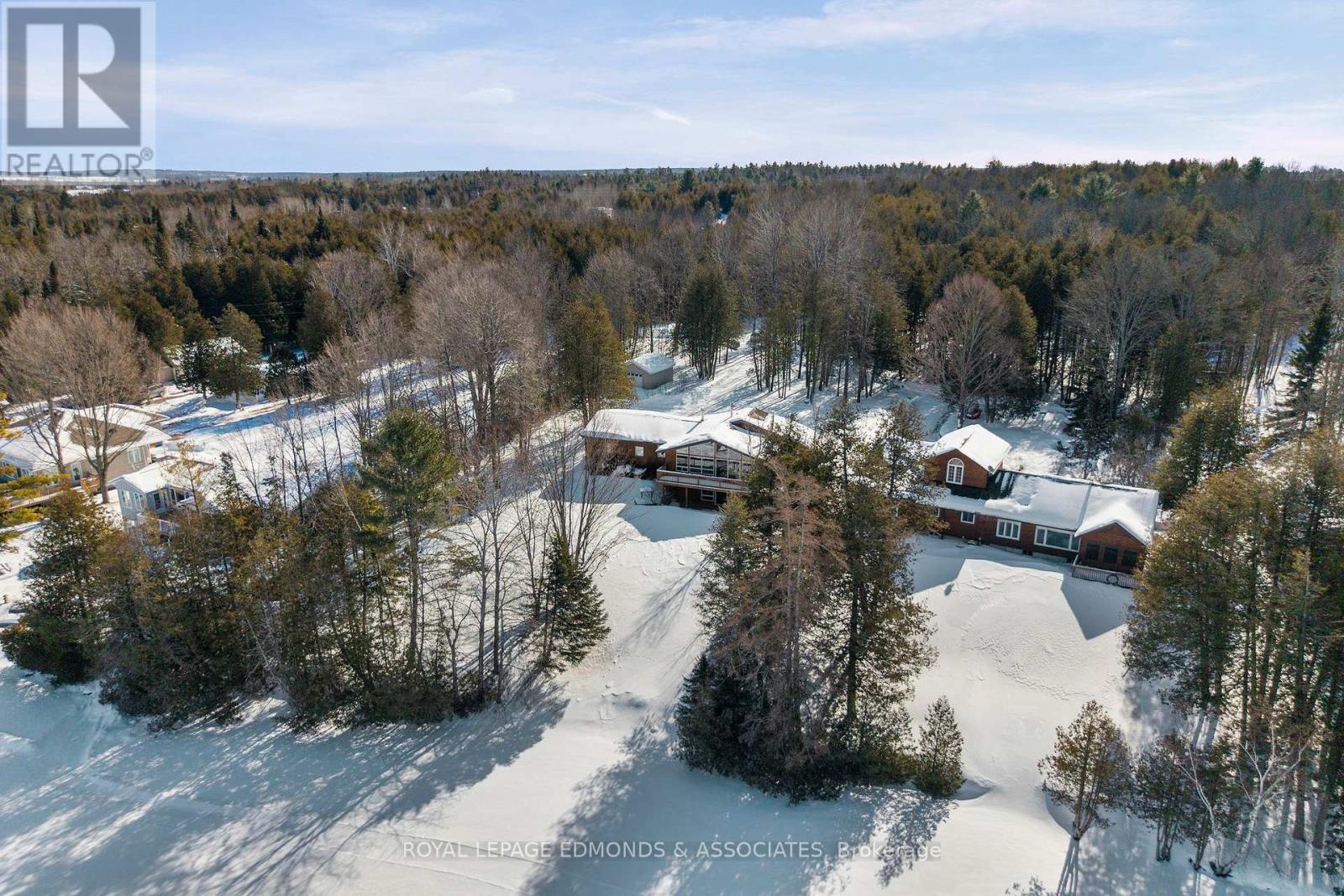 












47A TRILLIUM LANE

,
North Algona Wilberforce,




Ontario
K0J1T0

