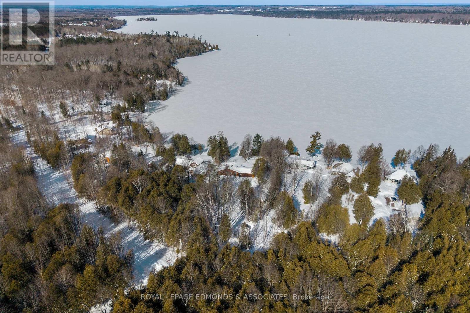 












47A TRILLIUM LANE

,
North Algona Wilberforce,




Ontario
K0J1T0

