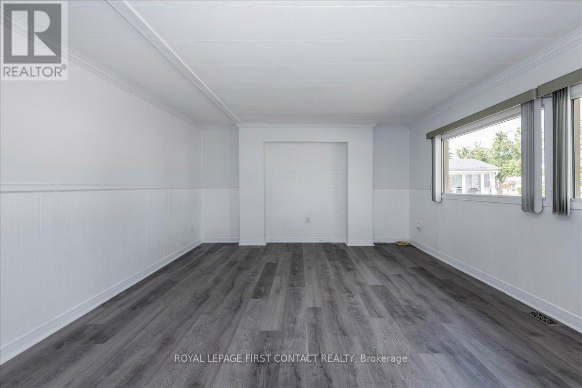 












25 HAWTHORNE DRIVE

,
Innisfil,




Ontario
L9S1P1

