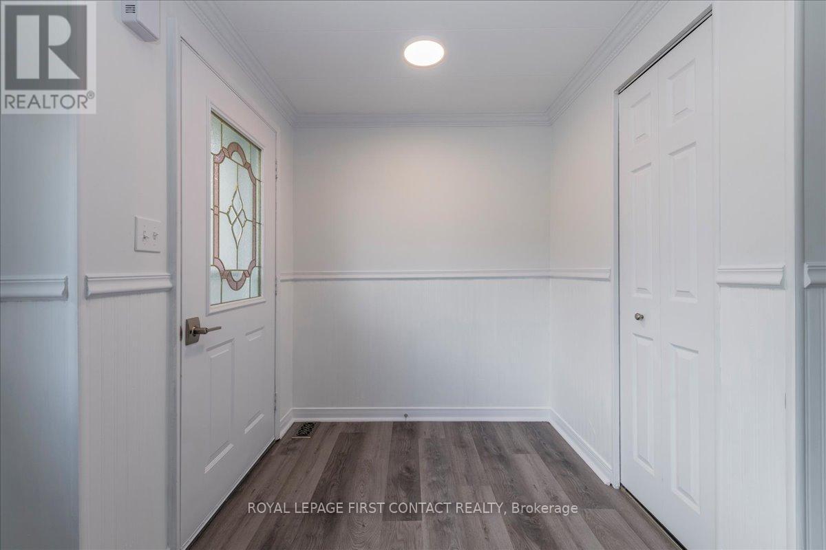 












25 HAWTHORNE DRIVE

,
Innisfil,




Ontario
L9S1P1

