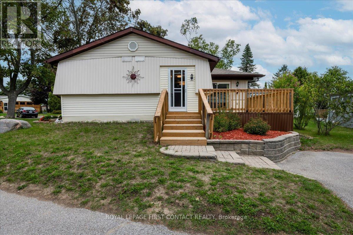 












25 HAWTHORNE DRIVE

,
Innisfil,




Ontario
L9S1P1

