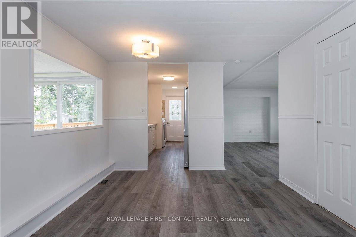 












25 HAWTHORNE DRIVE

,
Innisfil,




Ontario
L9S1P1

