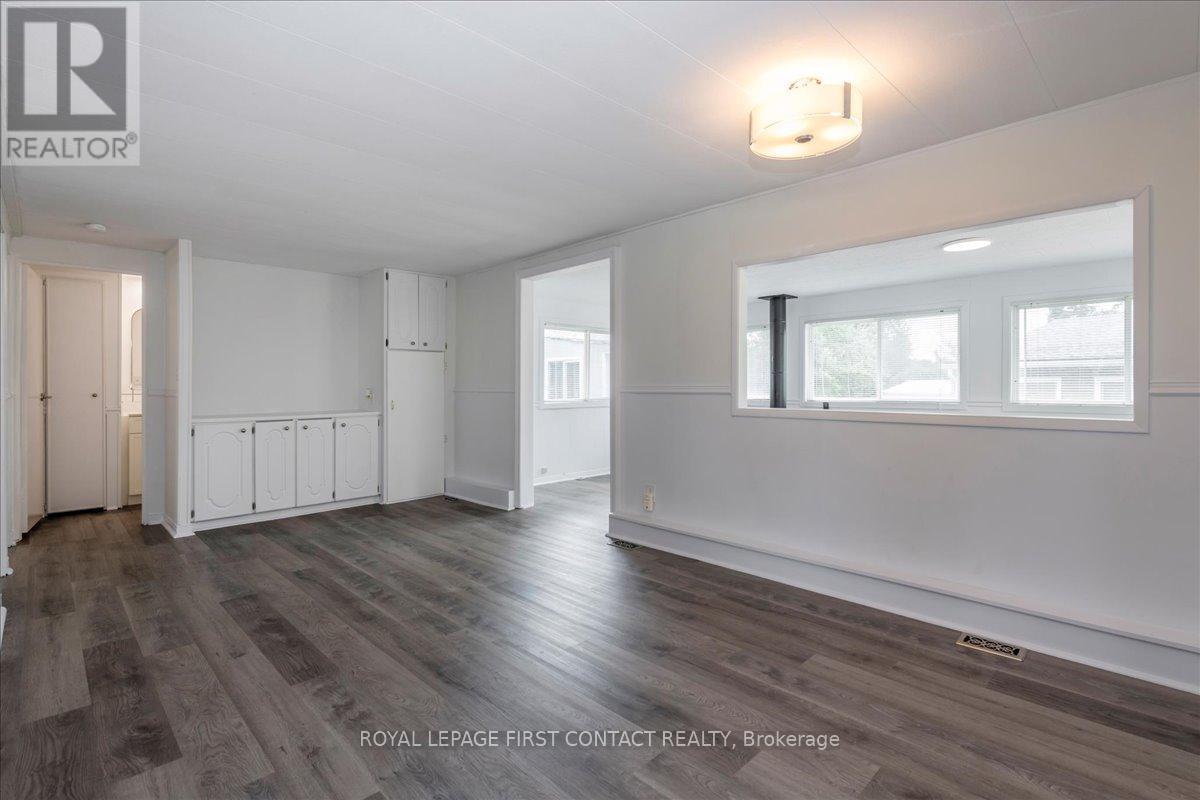 












25 HAWTHORNE DRIVE

,
Innisfil,




Ontario
L9S1P1

