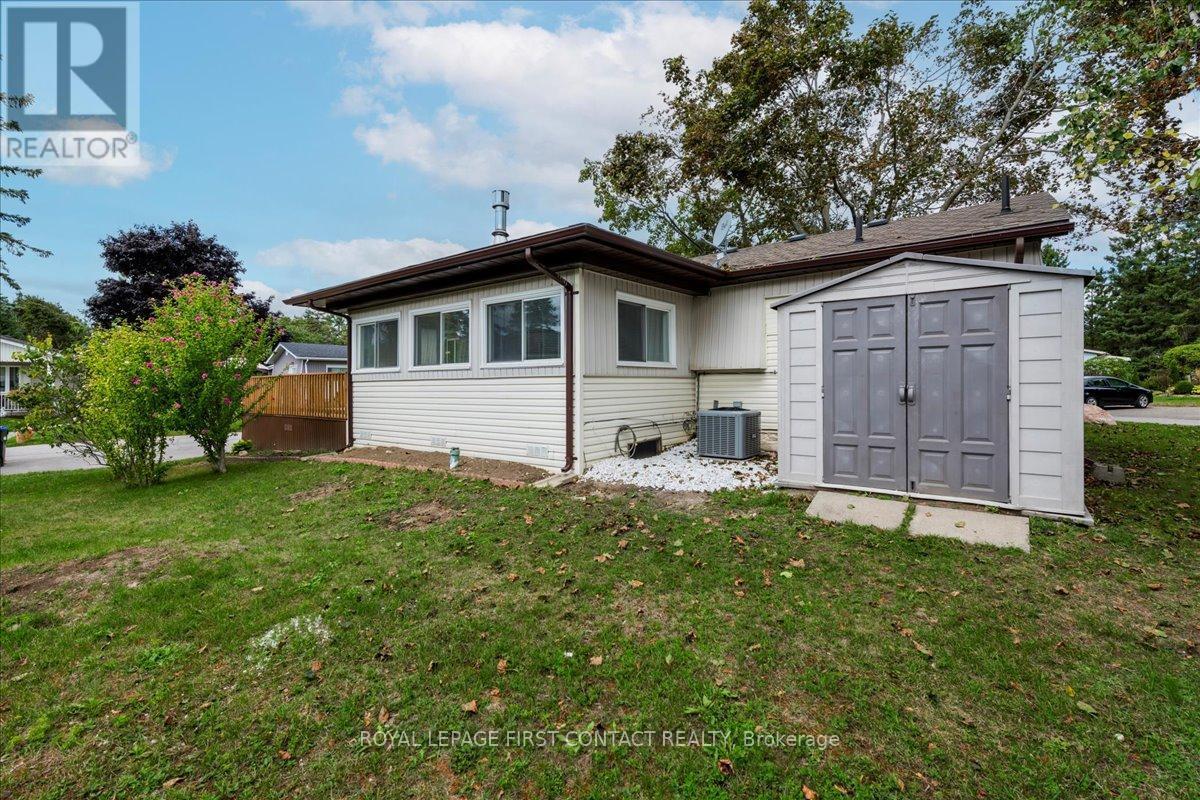 












25 HAWTHORNE DRIVE

,
Innisfil,




Ontario
L9S1P1

