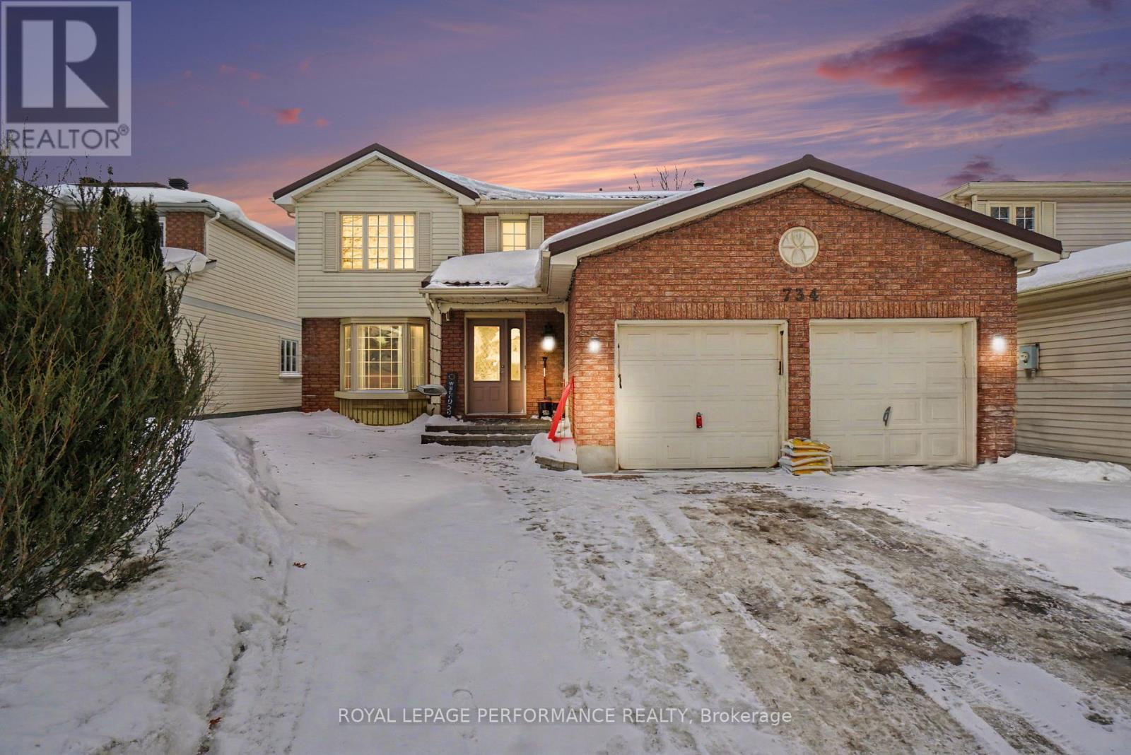 












734 MERKLEY DRIVE

,
Ottawa,




Ontario
K4A2T8

