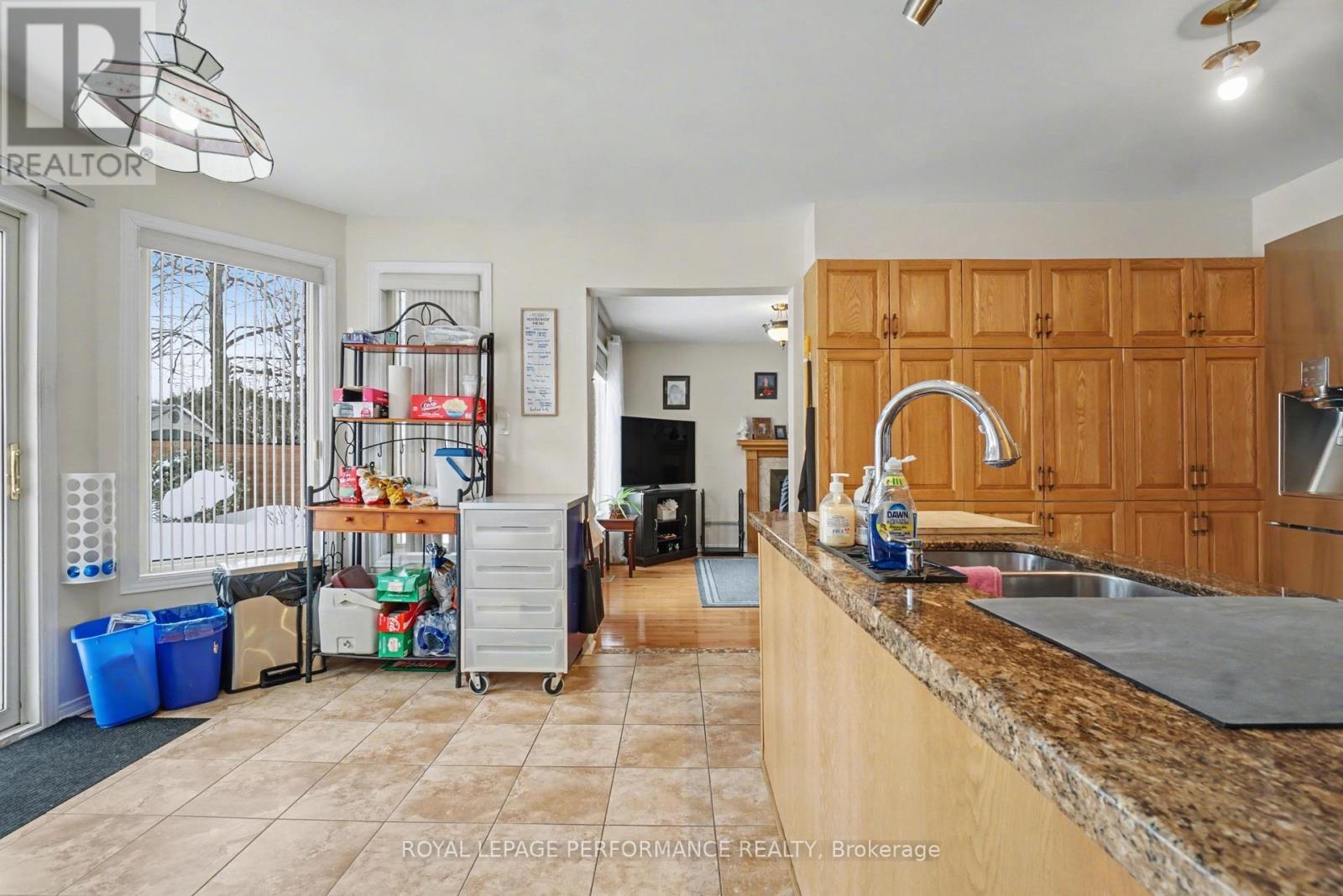 












734 MERKLEY DRIVE

,
Ottawa,




Ontario
K4A2T8

