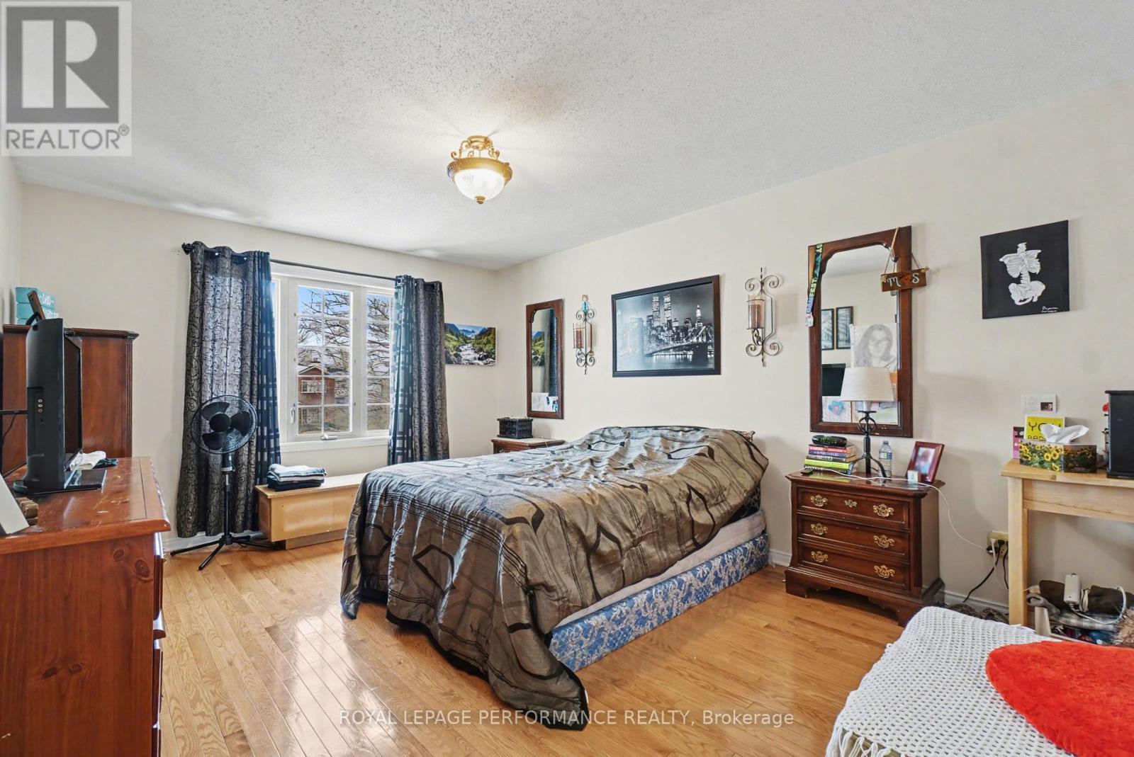 












734 MERKLEY DRIVE

,
Ottawa,




Ontario
K4A2T8

