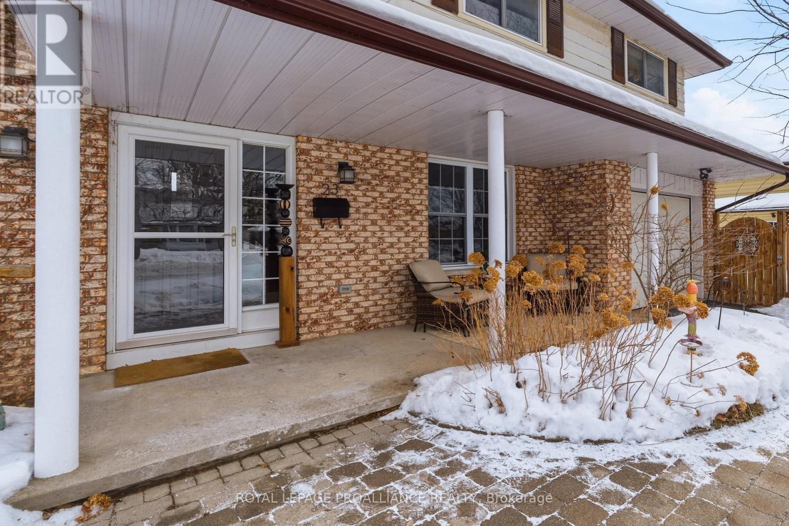 












23 DIAMOND CRESCENT

,
Belleville (Belleville Ward),




Ontario
K8N5G5

