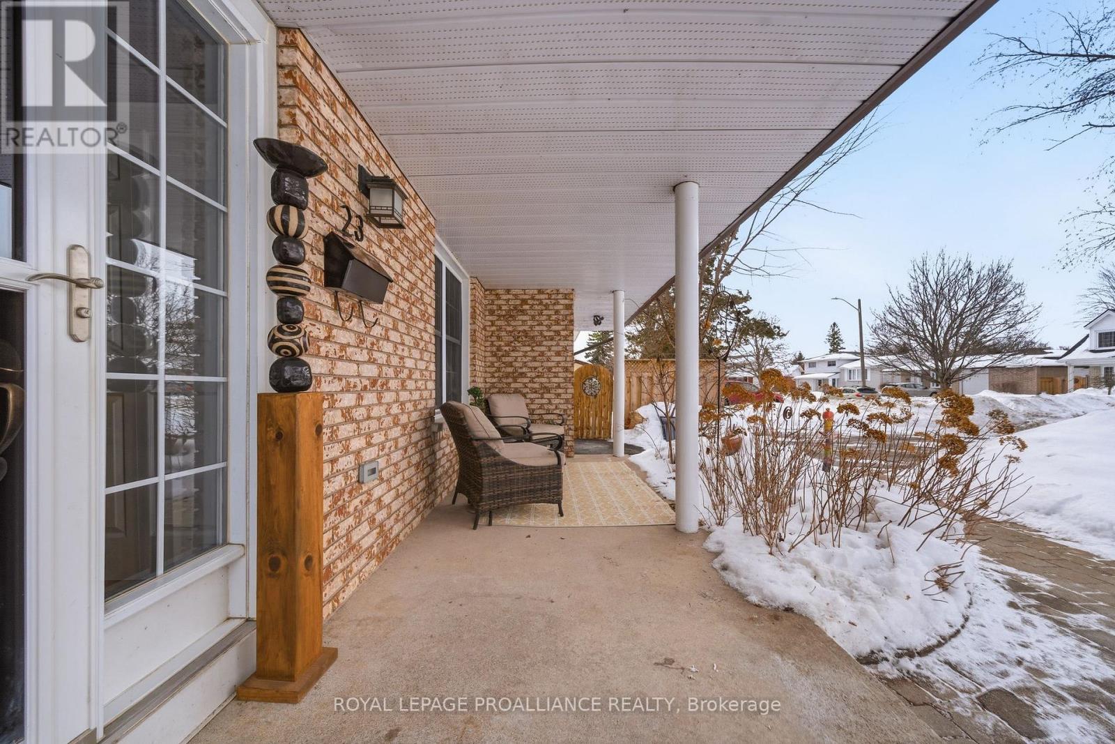 












23 DIAMOND CRESCENT

,
Belleville (Belleville Ward),




Ontario
K8N5G5

