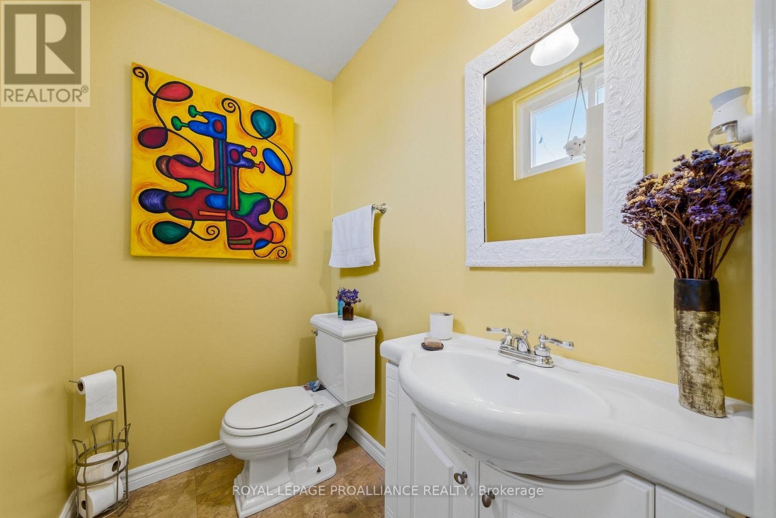 












23 DIAMOND CRESCENT

,
Belleville (Belleville Ward),




Ontario
K8N5G5

