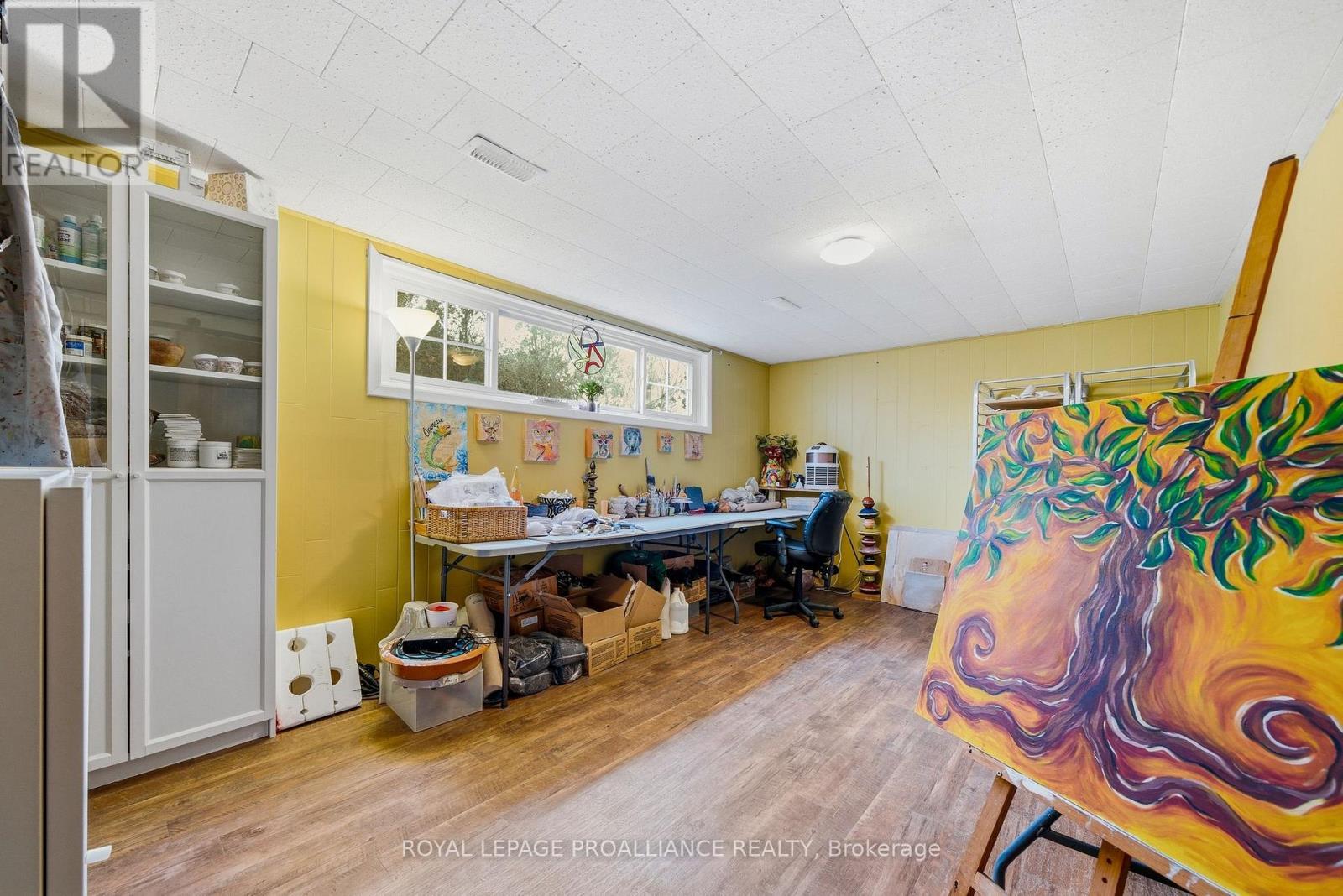 












23 DIAMOND CRESCENT

,
Belleville (Belleville Ward),




Ontario
K8N5G5

