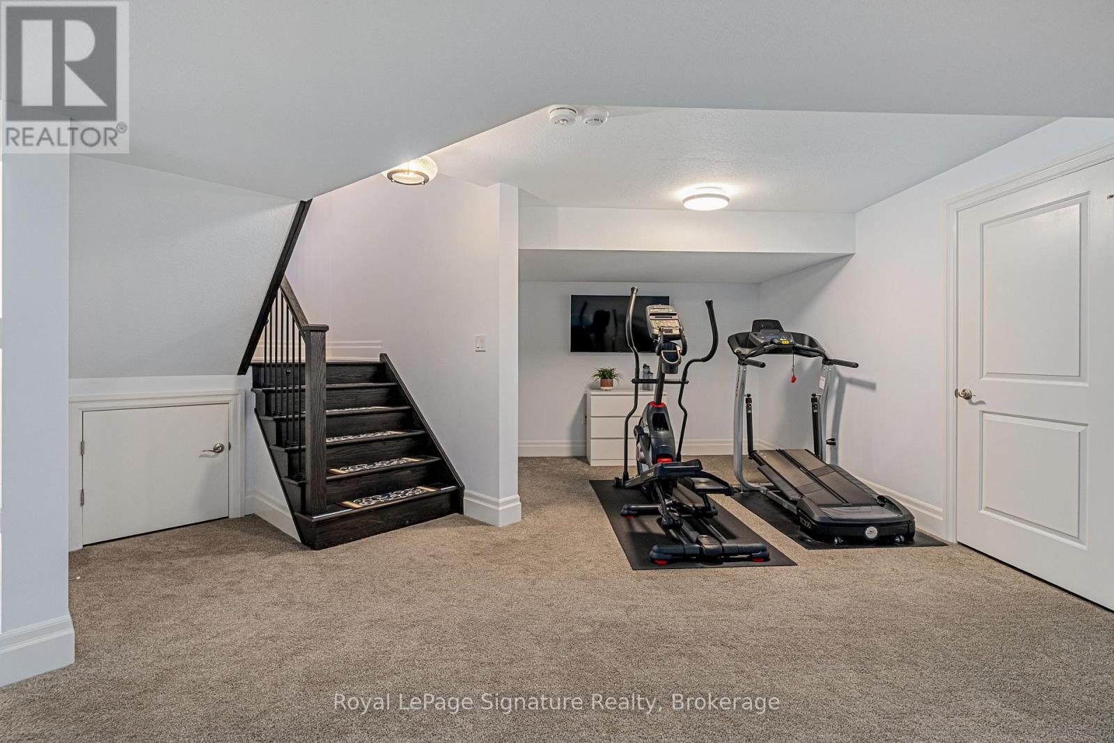 












113 LANDRY LANE

,
Blue Mountains,




Ontario
N0H2P0

