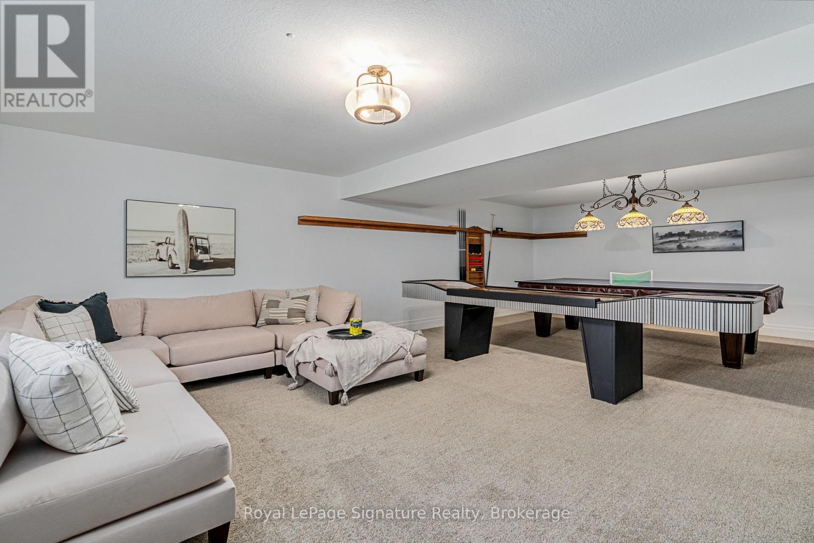 












113 LANDRY LANE

,
Blue Mountains,




Ontario
N0H2P0

