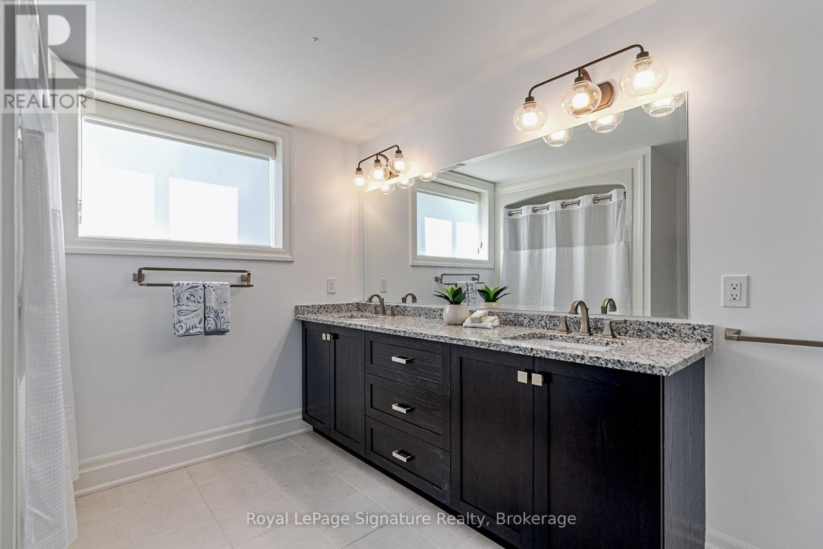 












113 LANDRY LANE

,
Blue Mountains,




Ontario
N0H2P0

