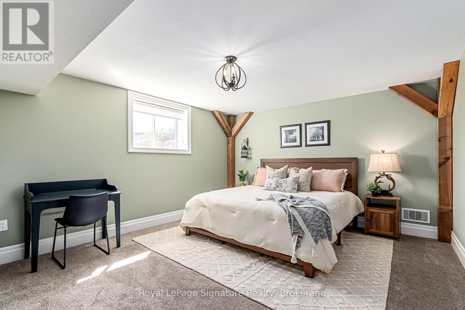 












113 LANDRY LANE

,
Blue Mountains,




Ontario
N0H2P0

