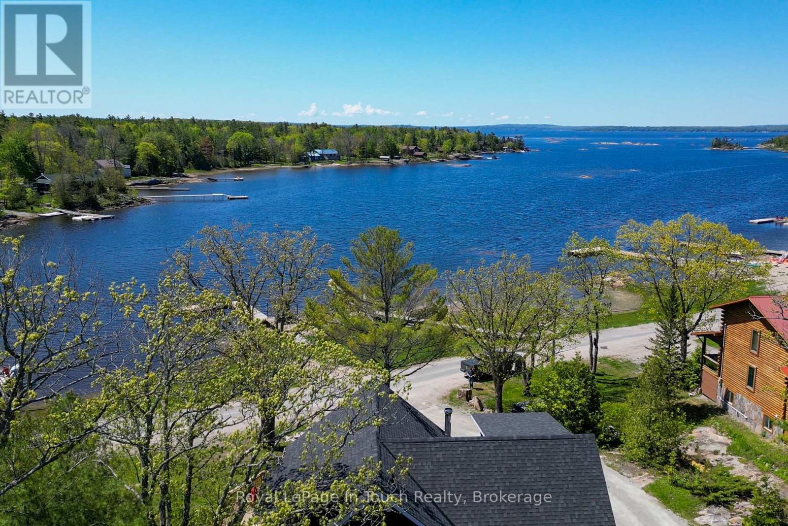 












26 MACEY BAY ROAD

,
Georgian Bay (Baxter),




Ontario
L0K1S0

