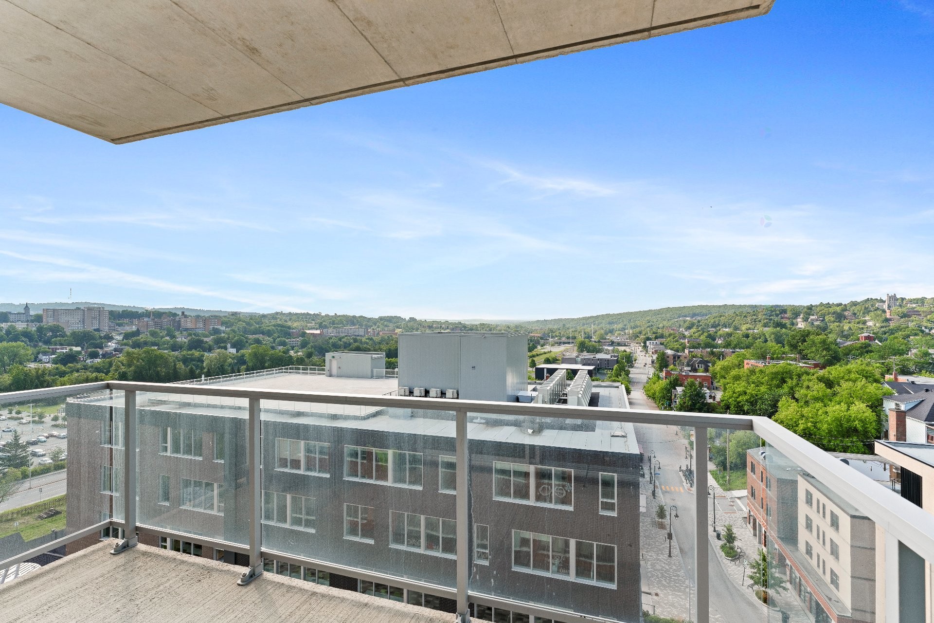 









60

 - 70


Rue Wellington S.

, 812,
Sherbrooke (Les Nations),




QC
J1H5C7

