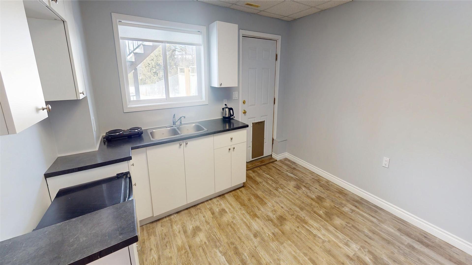 









1305


2ND

Avenue, A,
Cranbrook,




BC
V1C 2B4

