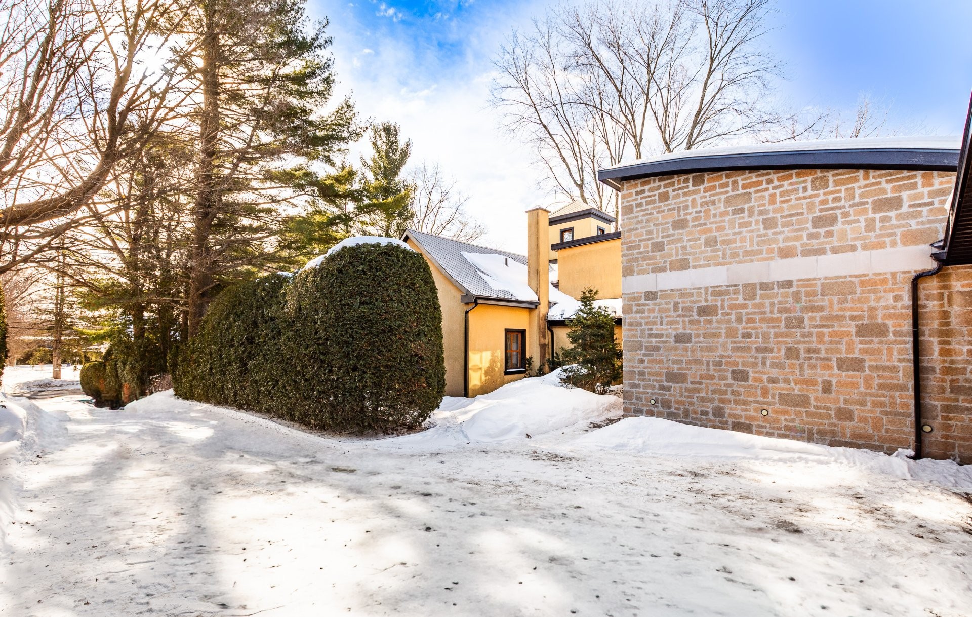 









335


Ch. De La Rabastalière E.

,
Saint-Bruno-de-Montarville,




QC
J3V2A7

