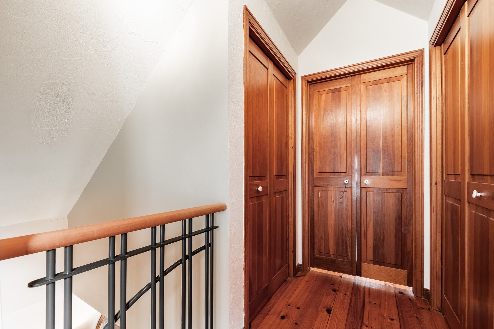 









335


Ch. De La Rabastalière E.

,
Saint-Bruno-de-Montarville,




QC
J3V2A7

