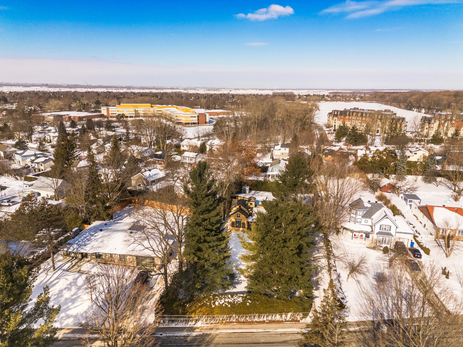 









335


Ch. De La Rabastalière E.

,
Saint-Bruno-de-Montarville,




QC
J3V2A7

