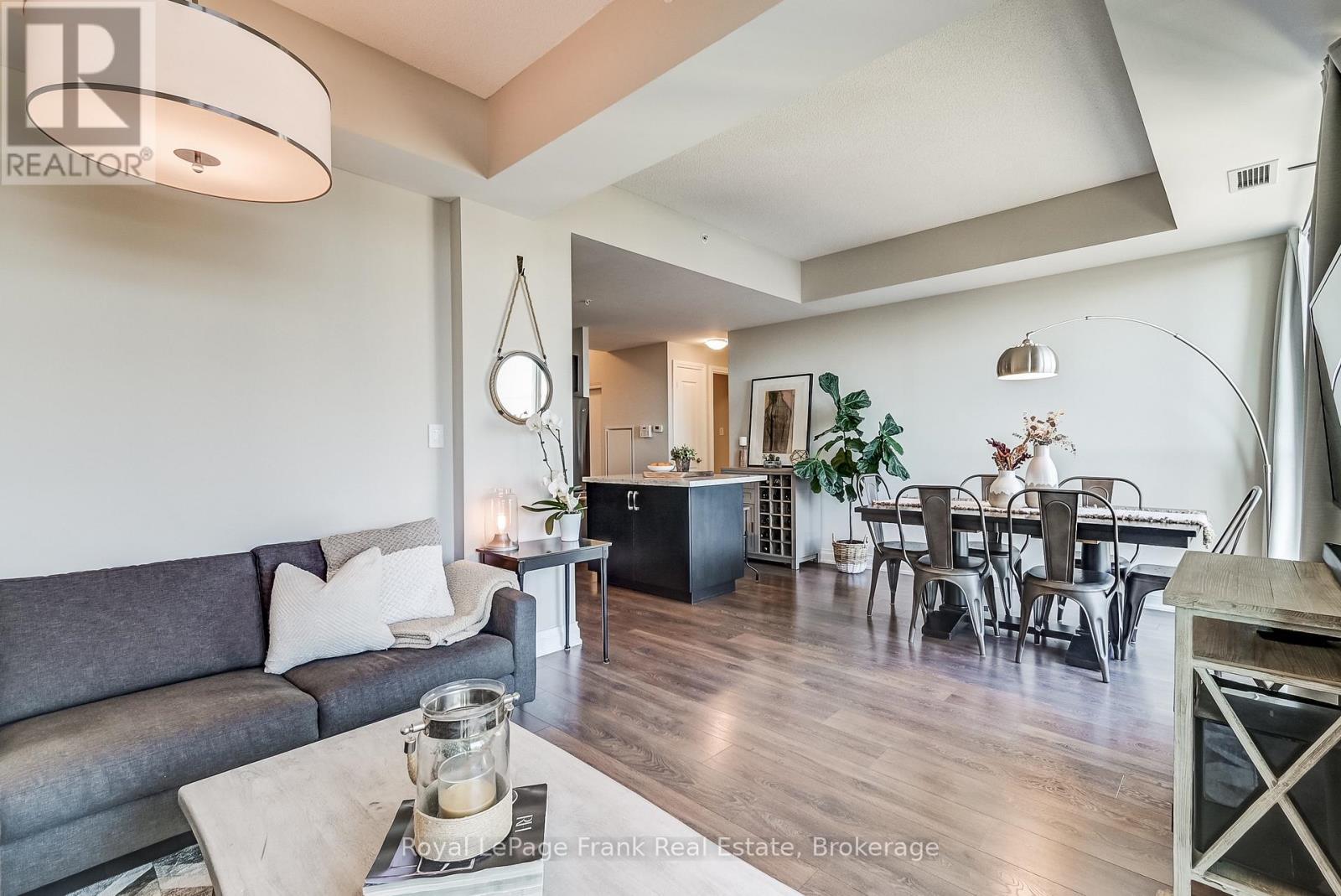 












609 - 68 MAIN STREET N

,
Markham,




Ontario
L3P0N5

