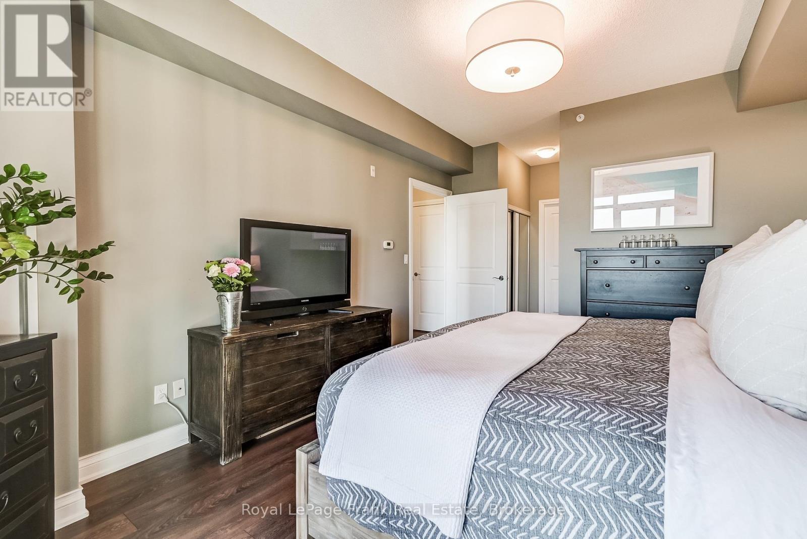 












609 - 68 MAIN STREET N

,
Markham,




Ontario
L3P0N5

