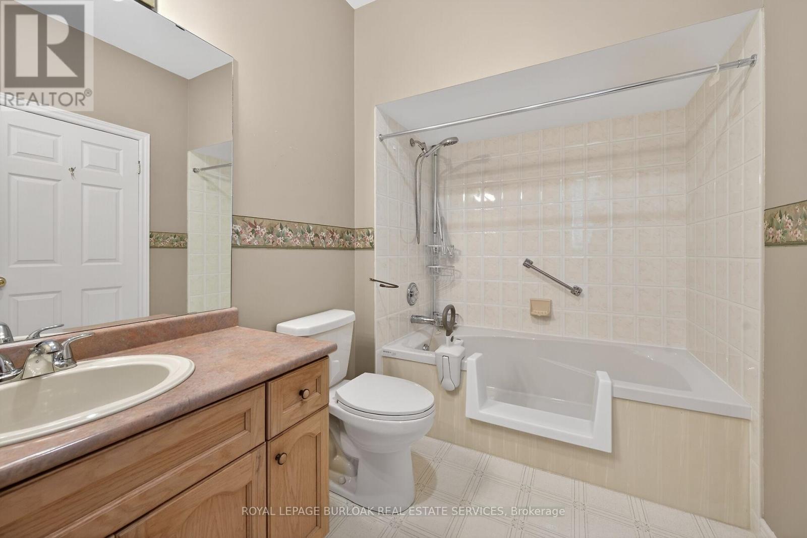 












20 TWENTYPLACE BOULEVARD

,
Hamilton,




Ontario
L0R1W0

