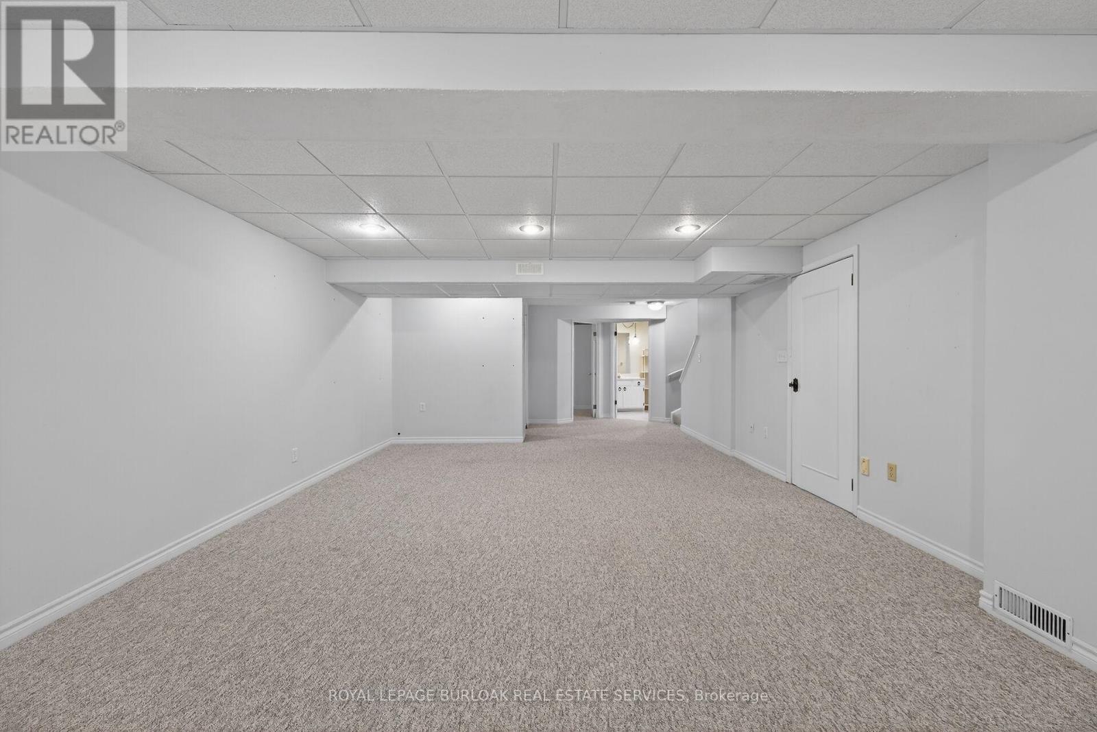 












20 TWENTYPLACE BOULEVARD

,
Hamilton,




Ontario
L0R1W0

